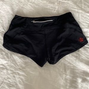 Runinrabbit lined short size small